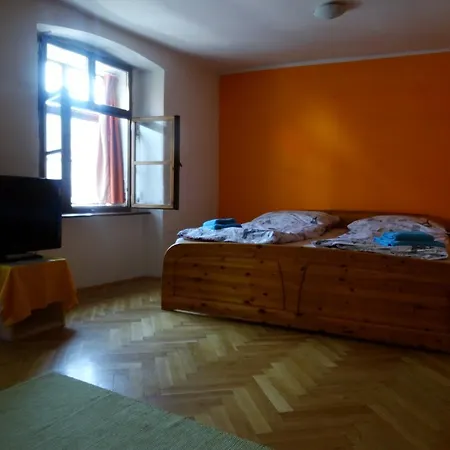 Byt V židovské Ulici Apartmán *
